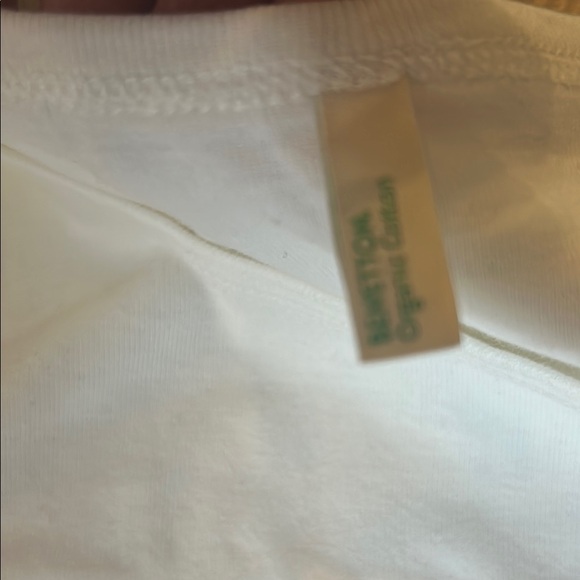 United Colors Of Benetton White Fitted Short Sleeve Tee Size Large - Picture 3 of 4